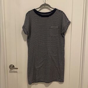 GAP Navy and Cream Striped Tee
